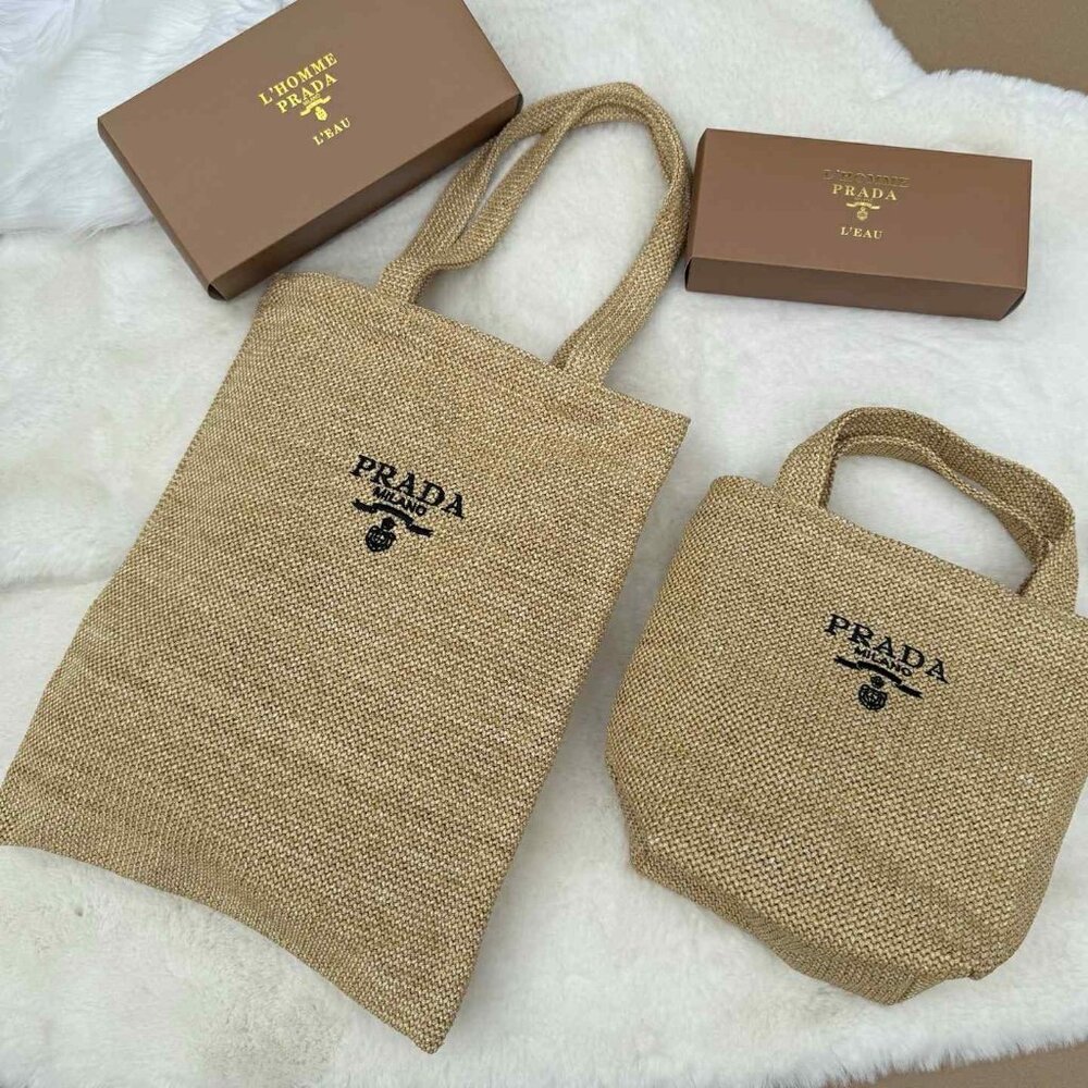 GWP PRADA STRAW WOVEN TOTE BAG IN BEIGE (LARGE ONE ONLY)